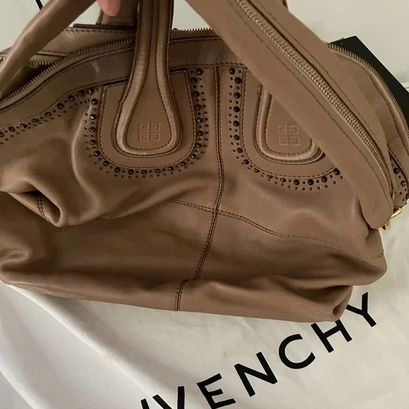 COPY - Givenchy Nightingale - Picture 2 of 9